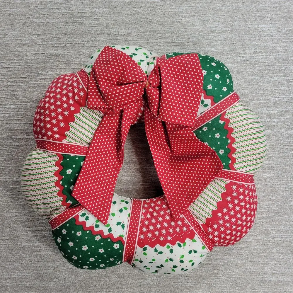 VTG Patchwork Fabric Christmas Wreath 19